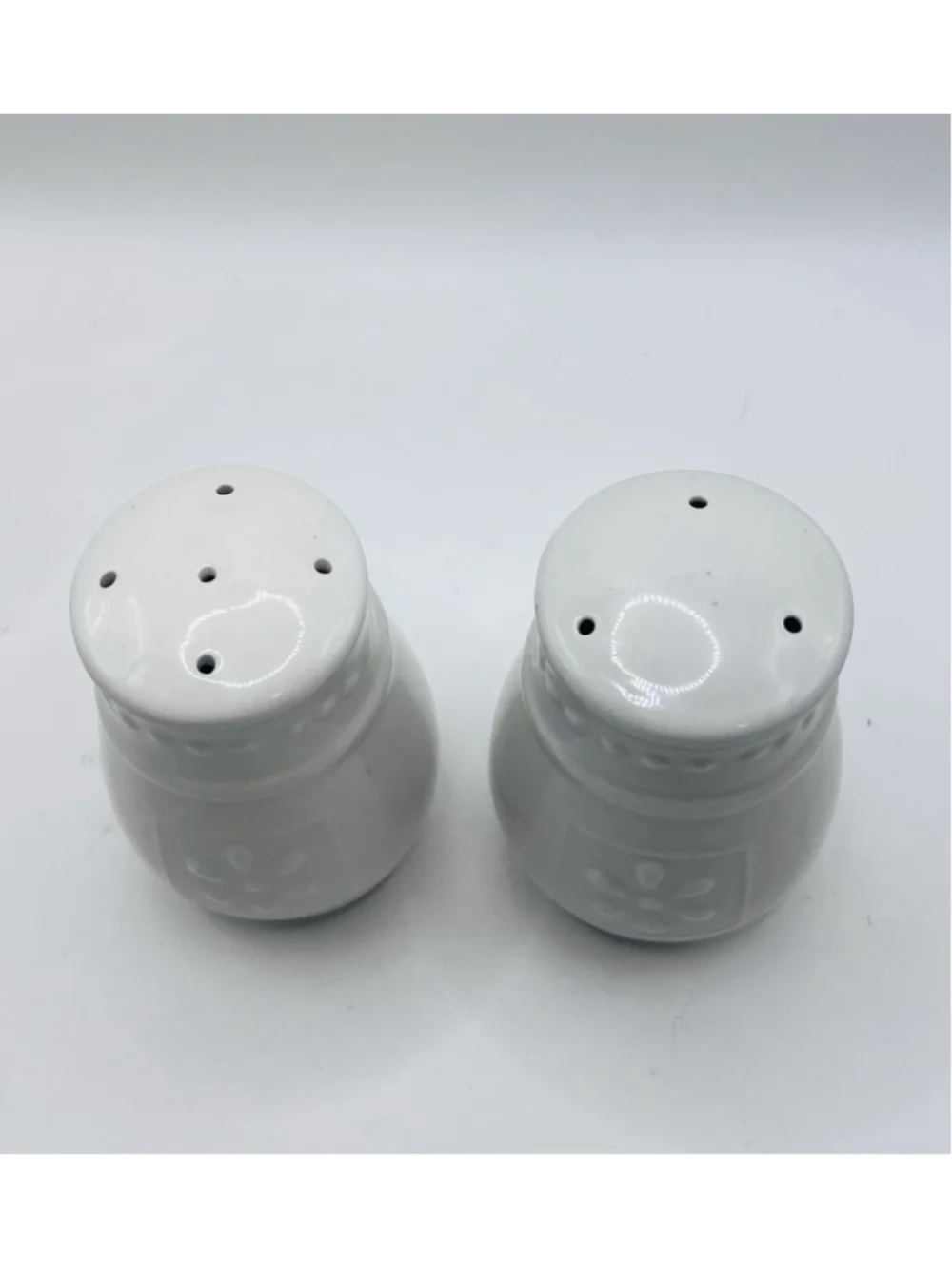 Totally Today Salt & Pepper Shakers White Ceramic Embossed Floral Dots